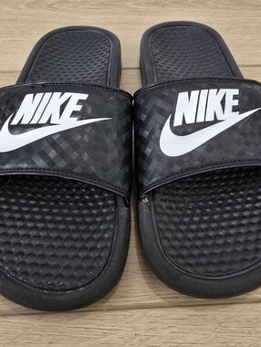 Nike Benassi JDI Slides Sandals Women's Size 8 Black Diamond Pattern 343881-011
